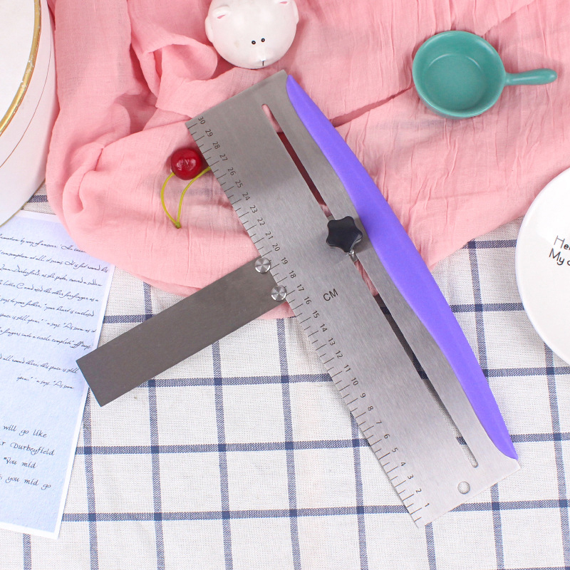 Adjustable Cake Scraper Cakes  - Kitchen Baking Corner recension och pris
